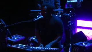 Sampha - Plastic 100°C - Live @ The Palace Theater 11-1-16 in HD