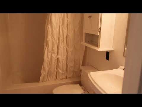 2 Bedroom Plus Den, Courtyard, Modern Upgrades in Phoenix