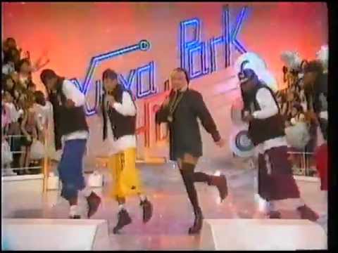 Yo can Dance erram a correografia da música Sonhos no Xuxa Hits em 1995