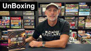 The Discriminating Gamer: Star Trek: Captain's Chair - Second Contact unboxing with Ray