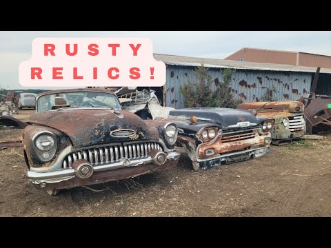 HUGE Oklahoma Junkyard Auction Walk Around Part Two! Classic Cars & Trucks 1930s - 70s!