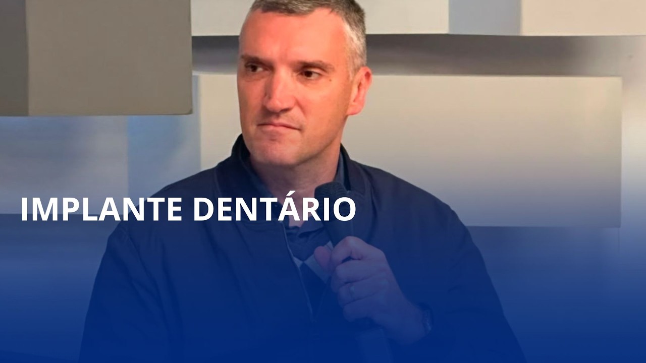 Implante dentário