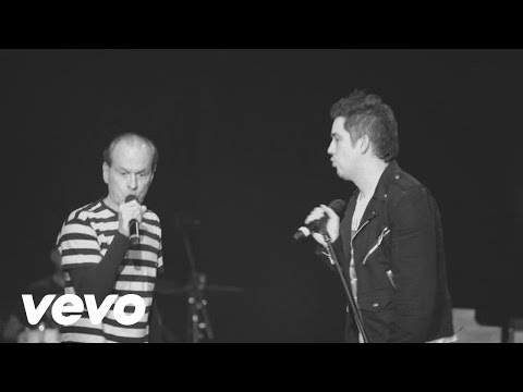 Videoclip de Pro Dia Nascer Feliz (feat. Ney Matogrosso) (Ao Vivo) — Jota Quest