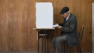 Bulgaria vota por un nuevo Gobierno en sus octavas elecciones en 5 años