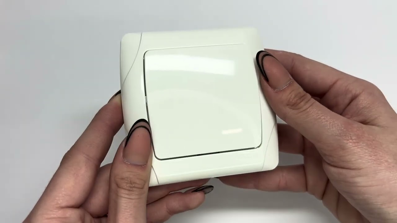 Выключатель одноклавишный VIKO Carmen белый 90561001