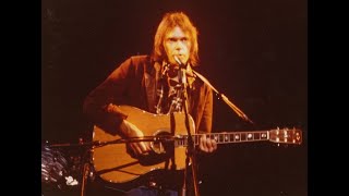Neil Young -- Give Me Strength (Chicago 1976)