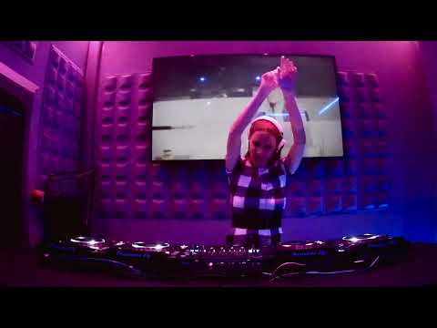 Ⓜ️❎ DJ MONICA X @ Remember Live Set 1️⃣ Poki Dance Bumpin ❌❤️💋 DJane Mix Trance Makina