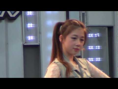 2YOON - ก่อนเข้า 24/7 @Channel 7 Concert [4/6]