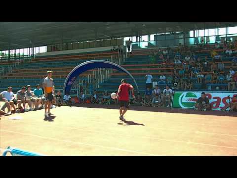 Tobias Becs vs. Fabian Duro - TOP 16 Battle | SUPER BALL 2013