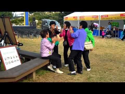 Ajumma's Gone Wild!!!