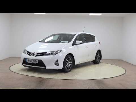 Toyota Auris D-4D 90 (1.4) 5Dr Luna - Image 2