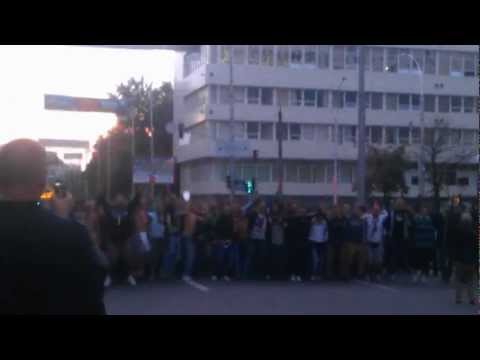Borussia fans in Kiev (29.08.2012).3gp