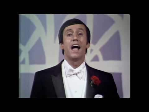 Ray Stevens - "Along Came Jones" (Live on Andy Williams Show, 1969)