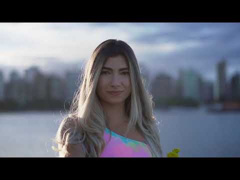 DeejaVu & Bayza - Feels