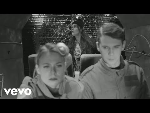 MC Pyhä Lehmä - Kaukorakkautta