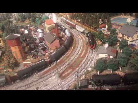 Alte schöne BR 84 von Hruska .....