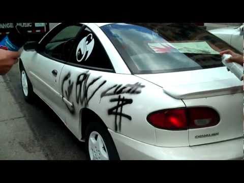 Cognito and Strange Music spray paint fans car in Minnesota! Classic!