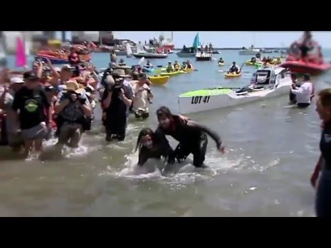 Cas & Jonesy – Crossing the Ditch