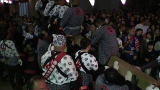preview picture of video '七尾　青柏祭「でか山」2010「鍛冶町」宵山'