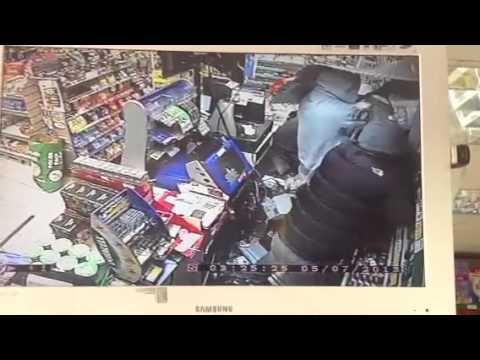 CCTV: Gone in 50 seconds - gang snare £7k ciggie haul in less tan a minute