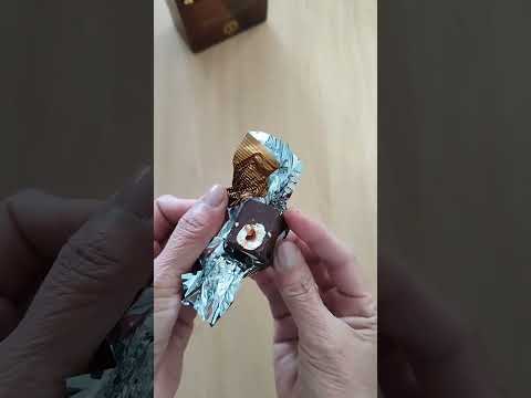 Opening Lindt Nuxor Dark Chocolate #satisfying #lindtchocolate #shorts