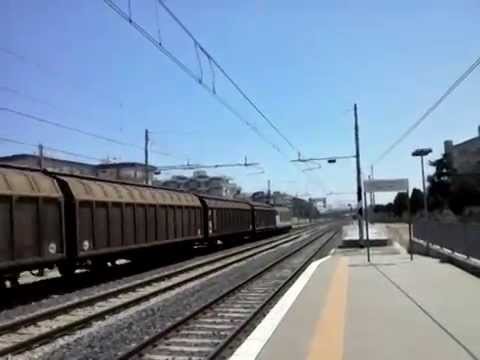 E652 tigre a capo di un mercione con carri H a Molfetta