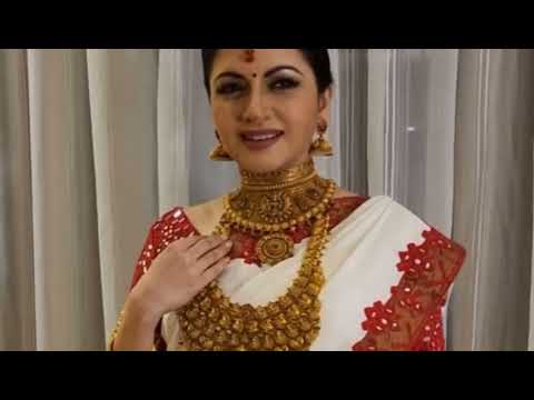 #rampwalk #weekendevent #bhagyashree #shorts