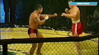 Jiu Jitsu vs Kickboxing (MMA Fight)