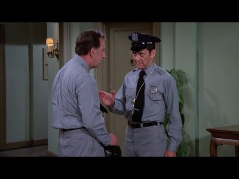 The Odd Couple | Good Cop/Bad Cop