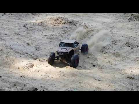 RC AXIAL YETI slomo