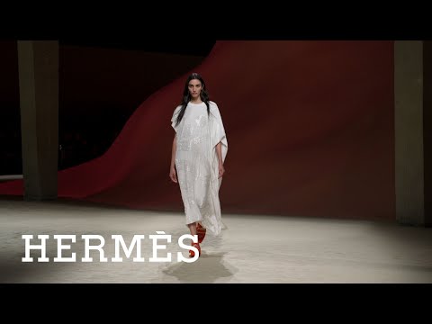 Hermès women's spring-summer 2023 live show​