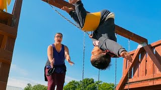 Download lagu Best Mom Reflexes! 👀 Best Parenting Saves & Fails mp3