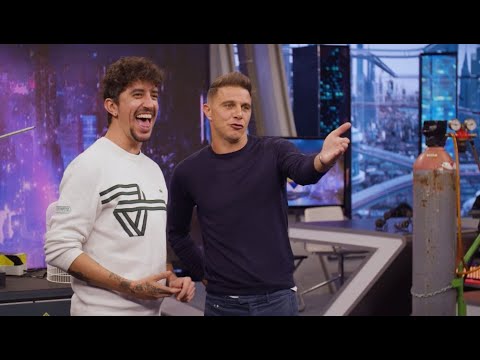 Joaquín lee el autocue: “¿Quién le está dando a esto? Este es del Sevilla" - Joaquín, El Novato