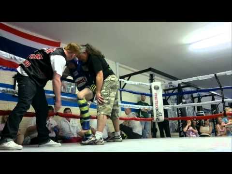 Liam Purcell Round & Darren Mc Govern 1 Waterford Muay Thai 10th July 2011.