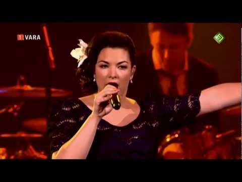 Caro Emerald - Stuck