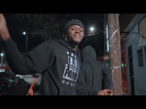 Tripp Plugg x SlumlifeBum - Sassy B                                   Shot by  ​@christophercmosley