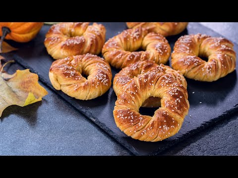 Twisted Pumpkin Bagels - Savory Pumpkin Bread Recipe