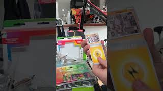 Ouverture d’un coffret Premiers Partenaires - Serie 1 par Uppsala ! 🔥✨ #tcg #cards #pokemon