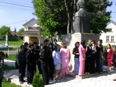 ABSOLVENTII CLASEI A VIII A RACIU IUNIE 2008 RACIUTVS1 2 ROMANIA