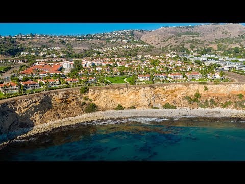 6505 Beachview Drive Presented by Sheila-Anne