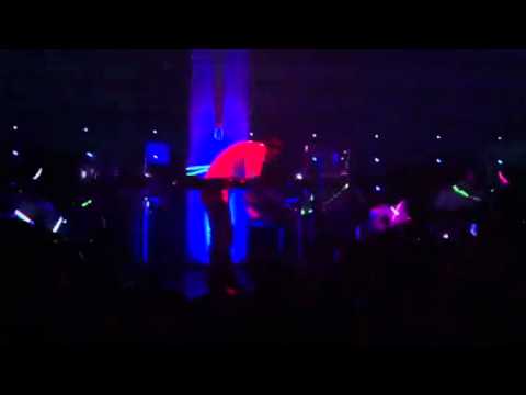 David Vendetta performing I'm your Godess live in Doha