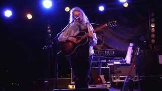 "Cinnamon"- Marika Hackman @ The Craufurd Arms,Wolverton, Milton Keynes 30 Mar 2015.