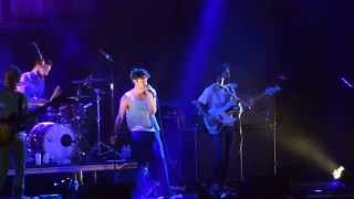 young the giant- Waves (Live at Tampa, FL)