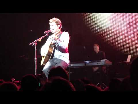 Phillip Phillips - Volcano (Live)