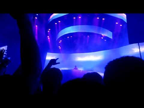 Calvin Harris- Feel So Close- Lollapalooza 2012