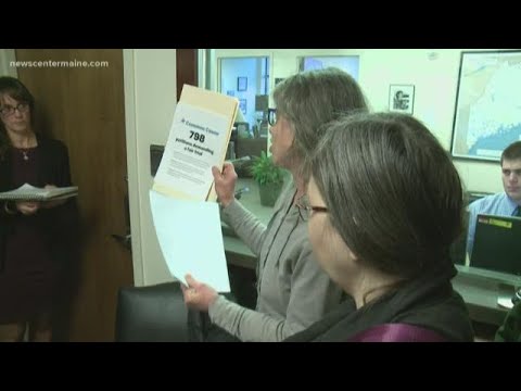 メイン州の有権者は透明性のある弾劾を要求する (Maine voters demand transparent impeachment)