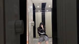 goyangan yg lagi viral di tiktok