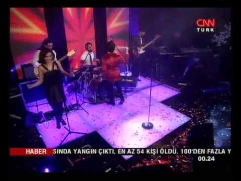 Yalın - Koyver  [Yılbaşı @ CNN TURK]