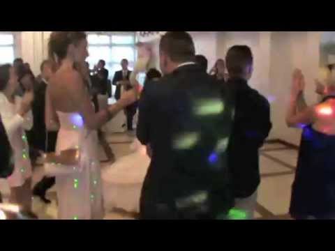 SURPRISE WEDDING ENTRANCE DANCE - GLI SPOSI ENTRANO BALLANDO - VILLA LIVIA FRANCESCO BARATTUCCI