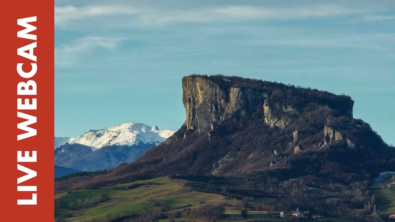 Live webcam view of Pietra di Bismantova